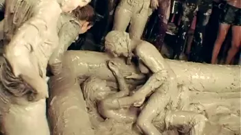 Going For Gold In The Mud Screencap 49 on sinx.preview.netperv.com