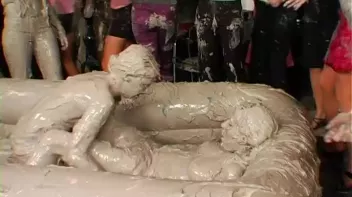 Going For Gold In The Mud Screencap 50 on sinx.preview.netperv.com