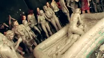 Going For Gold In The Mud Screencap 69 on sinx.preview.netperv.com