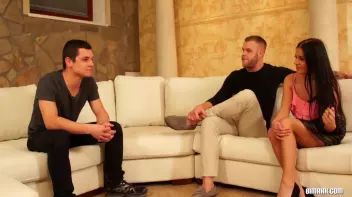 A bisexual three way gets everyone satisfied  Screencap 4 on sinx.preview.netperv.com