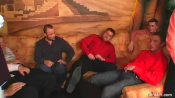 Goopy Groupie Screencap 1 on sinx.preview.netperv.com