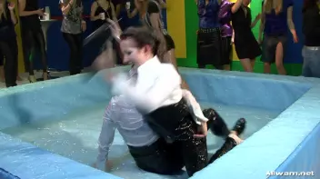 Slammed In The Gel Screencap 39 on sinx.preview.netperv.com