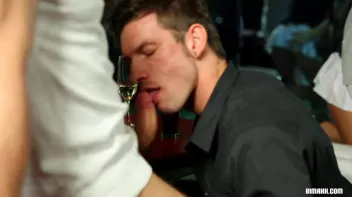 Strip Off And Get Off Part 1 Screencap 38 on sinx.preview.netperv.com