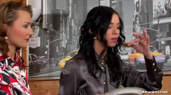 Raunchy Food Fight Screencap 7 on sinx.preview.netperv.com