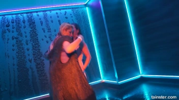 What a Glorious Feelin' Dancing In The Rain Screencap 19 on sinx.preview.netperv.com