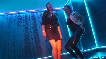 What a Glorious Feelin' Dancing In The Rain Screencap 59 on sinx.preview.netperv.com