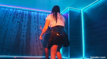 What a Glorious Feelin' Dancing In The Rain Screencap 8 on sinx.preview.netperv.com