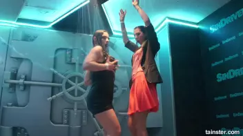 Sexy ladies getting wetter and wetter Screencap 9 on sinx.preview.netperv.com