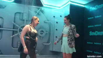 Sexy ladies getting wetter and wetter Screencap 62 on sinx.preview.netperv.com