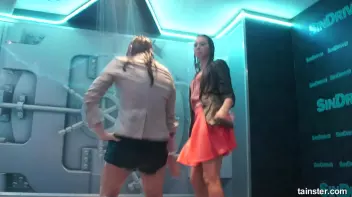 Sexy ladies getting wetter and wetter Screencap 7 on sinx.preview.netperv.com