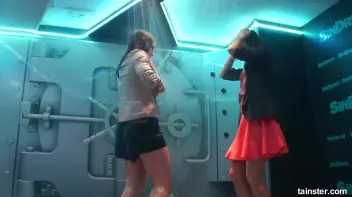 Sexy ladies getting wetter and wetter Screencap 8 on sinx.preview.netperv.com