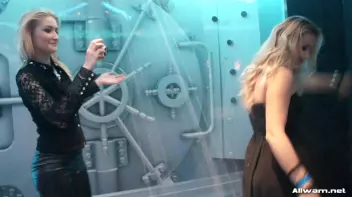 Wet Dancing For The Fans Screencap 44 on sinx.preview.netperv.com