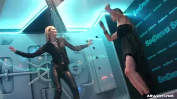 Wet Dancing For The Fans Screencap 55 on sinx.preview.netperv.com