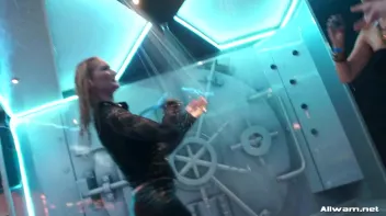 Wet Dancing For The Fans Screencap 58 on sinx.preview.netperv.com