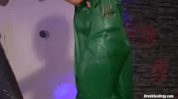 Crazier By The Dozen Part 1 - Shower Cam Screencap 49 on sinx.preview.netperv.com