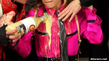 Schoolgirl Meets Her Mess Match At The Bar Screencap 38 on sinx.preview.netperv.com