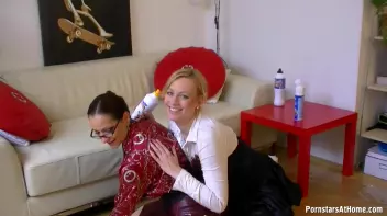 Dirty Dessert Babes Screencap 24 on sinx.preview.netperv.com