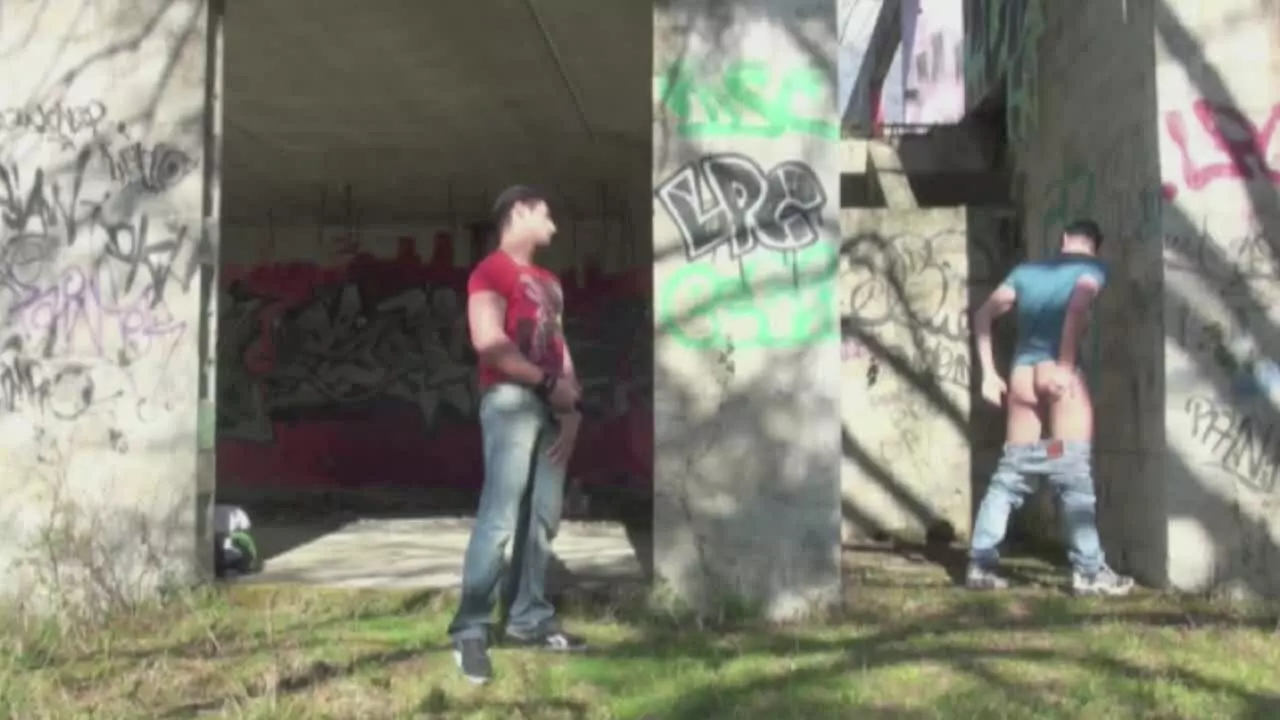 sexy bottom fucked by top spanish muscle in exhib on sinx.preview.netperv.com