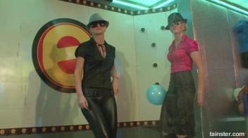 Welcome To The Mad House Part 3 - Cam 4 Screencap 9 on sinx.preview.netperv.com