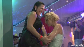 Welcome To The Mad House Part 3 - Cam 4 Screencap 74 on sinx.preview.netperv.com