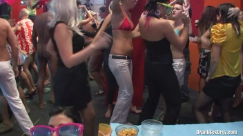 Bikini Beach Balls Part 4 - Cam 2 Screencap 51 on sinx.preview.netperv.com