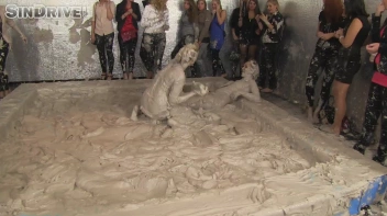 Muddy Wrestling: Jenny Lee vs. Liana Screencap 94 on sinx.preview.netperv.com