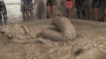 Muddy Wrestling: Jenny Lee vs. Liana Screencap 100 on sinx.preview.netperv.com