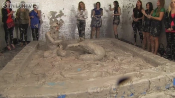 Muddy Wrestling: Jenny Lee vs. Liana Screencap 101 on sinx.preview.netperv.com