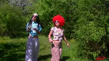 Hippy Chicks Crave That Dick! Screencap 2 on sinx.preview.netperv.com