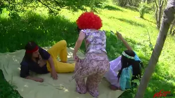 Hippy Chicks Crave That Dick! Screencap 6 on sinx.preview.netperv.com