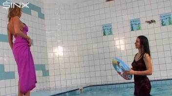Catfighting Girls Get Soaked In The Pool Screencap 19 on sinx.preview.netperv.com