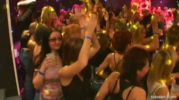 Blue Jean Babes Part 1 Cam 3 Screencap 11 on sinx.preview.netperv.com