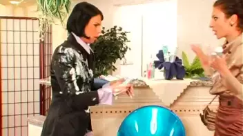 Hygenic Hijinks Screencap 14 on sinx.preview.netperv.com