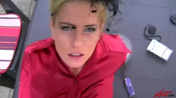 Leony Can Golden Shower Herself Screencap 43 on sinx.preview.netperv.com