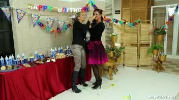 This Bitch Will Mess Your Party Up Screencap 23 on sinx.preview.netperv.com