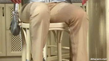 Lesbo Cooking 101 Screencap 13 on sinx.preview.netperv.com