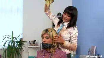 Fur Coats and Eggs Just Don't Mix... Screencap 46 on sinx.preview.netperv.com