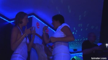 White Sensation Part 4 - Cam 4 Screencap 34 on sinx.preview.netperv.com