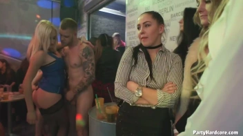 Party Hardcore Gone Crazy Vol. 32 Part 2 - Cam 3 Screencap 54 on sinx.preview.netperv.com