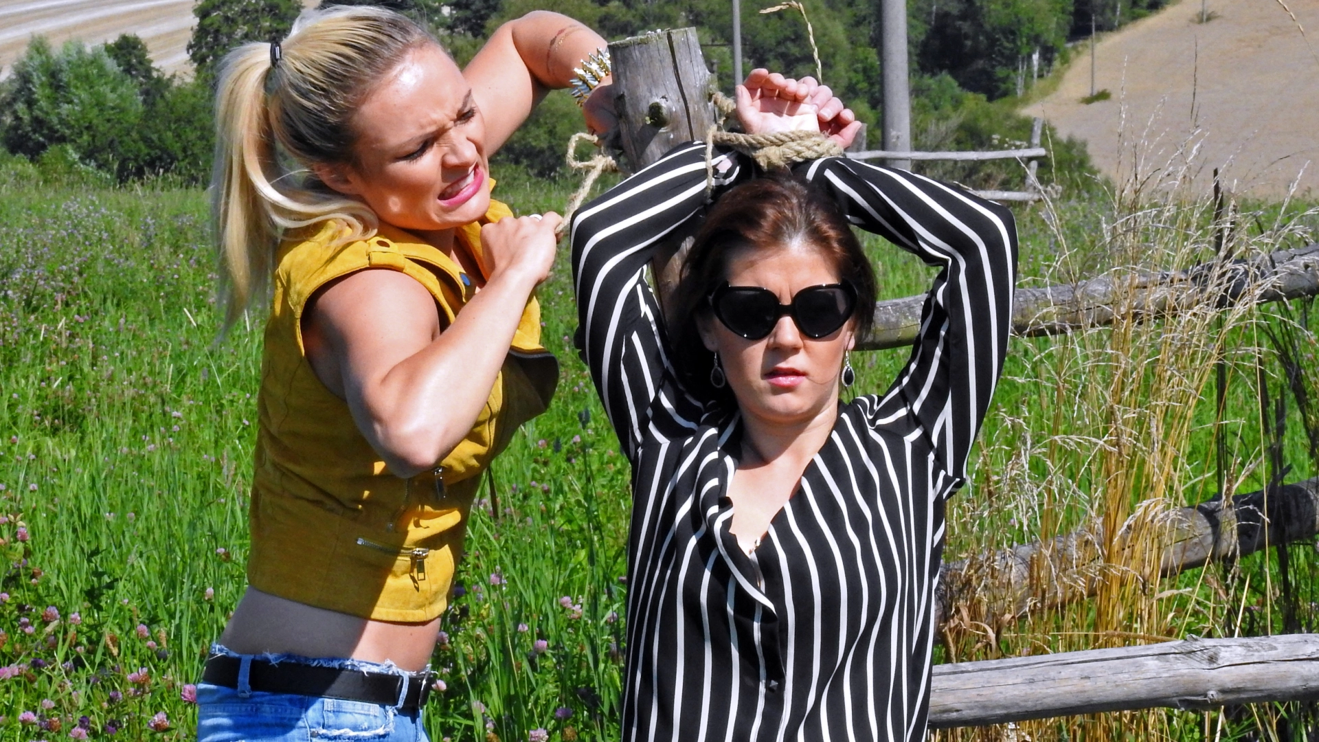 Feisty Europeans Catfight Outside - Cam 2 on sinx.preview.netperv.com