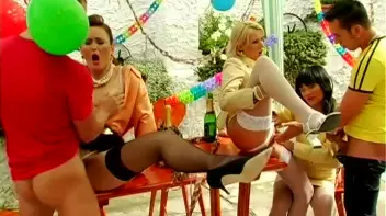 Party In Style Screencap 15 on sinx.preview.netperv.com