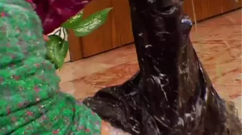 Slippery Shampoo Catfight Gets Nasty Screencap 62 on sinx.preview.netperv.com