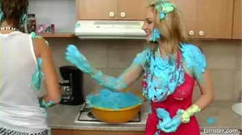 Cakes Covered In Icing Screencap 23 on sinx.preview.netperv.com