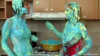 Cakes Covered In Icing Screencap 40 on sinx.preview.netperv.com