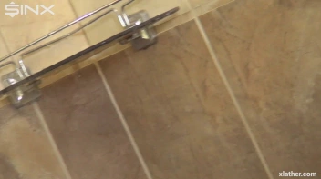 Horny Babe's Wet Cool Down Screencap 2 on sinx.preview.netperv.com