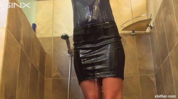 Horny Babe's Wet Cool Down Screencap 29 on sinx.preview.netperv.com