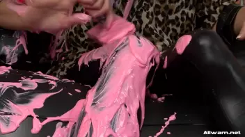 Eurobabe Painting 101 Screencap 9 on sinx.preview.netperv.com