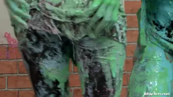 Eurobabe Painting 101 Screencap 102 on sinx.preview.netperv.com