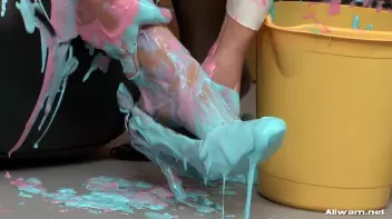 Eurobabe Painting 101 Screencap 36 on sinx.preview.netperv.com