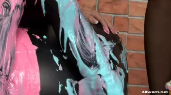 Eurobabe Painting 101 Screencap 37 on sinx.preview.netperv.com